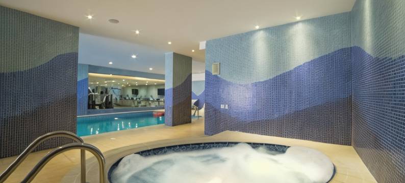 达曼黄金郁金香海滨酒店(Golden Tulip Dammam Corniche Hotel)图片