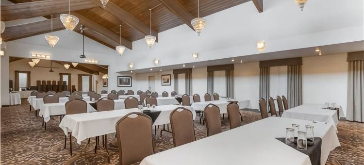 柴登贝斯特韦斯特优质酒店及会议中心(Best Western Plus Dryden Hotel  Conference Centre)图片