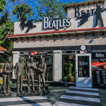 古巴+哈瓦那+圣地亚哥+卡马圭+特立尼达+巴拉德罗12日10晚私家团