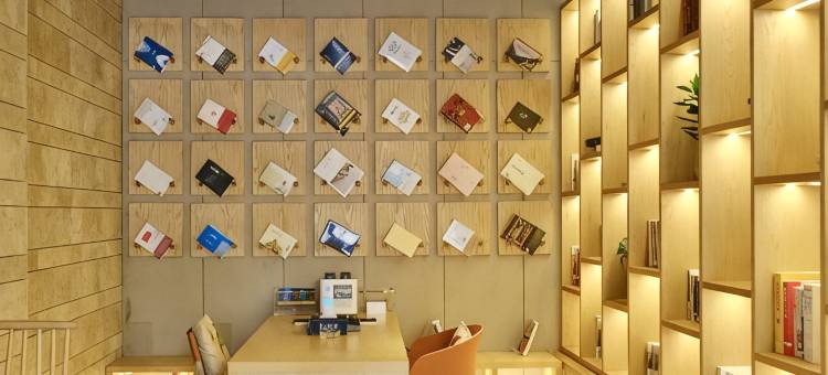 兰兹酒店(长沙五一广场桂花公园地铁站店)图片