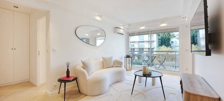 迷人的公寓带空调和阳台(Charming apt with balcony - 2BR/4P - Suresnes)图片