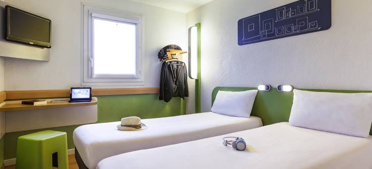 宜必思快捷马恩河谷蓬托孔博酒店(Ibis Budget Marne la Vallée Pontault Combault)图片