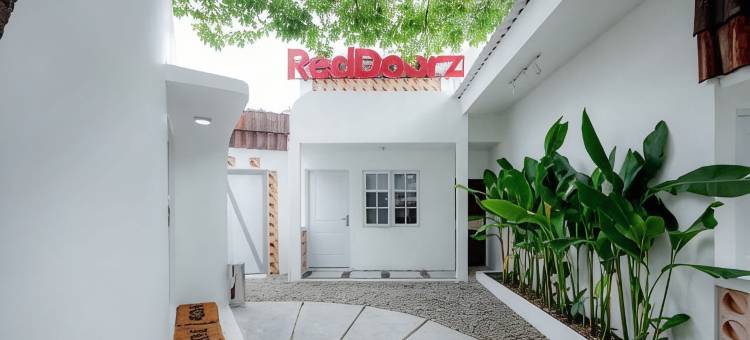 红门酒店普拉斯@加托苏布罗托路雅加达(RedDoorz Plus at Jalan Gatot Subroto Jakarta)图片