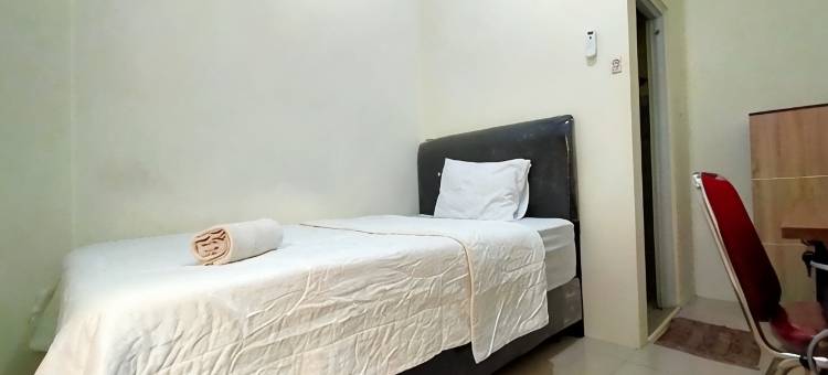 RedDoorz Syariah at Danesti Homestay Near Bandara Sultan Hasanuddin图片