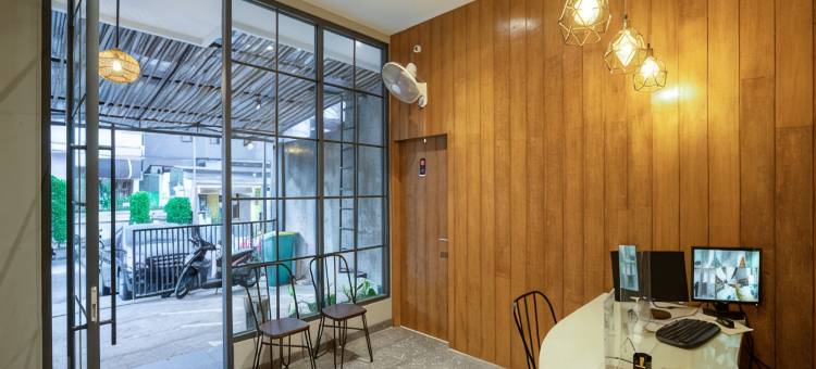 莫诺共居酒店，泗水(Mono Coliving Ngagel, Surabaya)图片