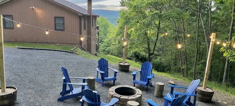 木屋 风景优美！台球桌 - 户外火炉 - 可直达河畔 - 游戏厅(Scenic VIEWS! Pool table - Fire Pit - River Access - Arcade)图片