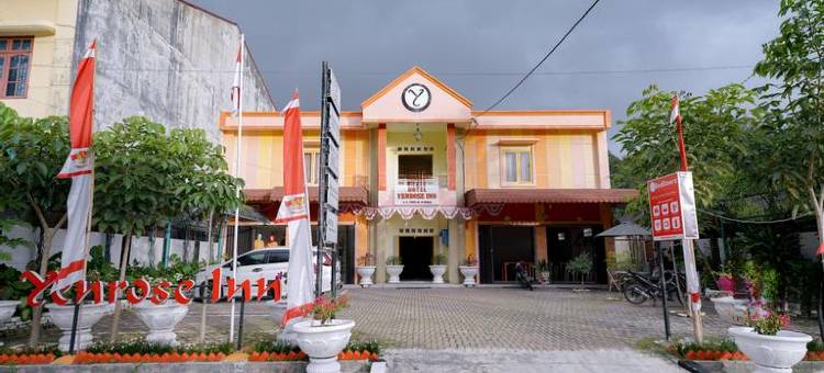 RedDoorz Plus-弗洛伦斯·隆班·托宾路-西博尔加(RedDoorz Plus @ Jalan FL Lumban Tobing Sibolga)图片