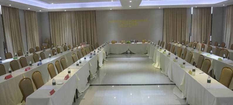 诗里阿曼酒店(Seri Simanggang Hotel)图片