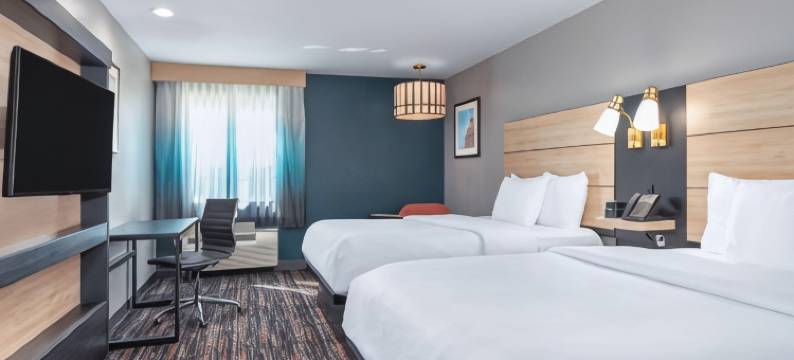 南韦科伍德韦拉昆塔温德姆套房酒店(La Quinta Inn & Suites by Wyndham Woodway - Waco South)图片