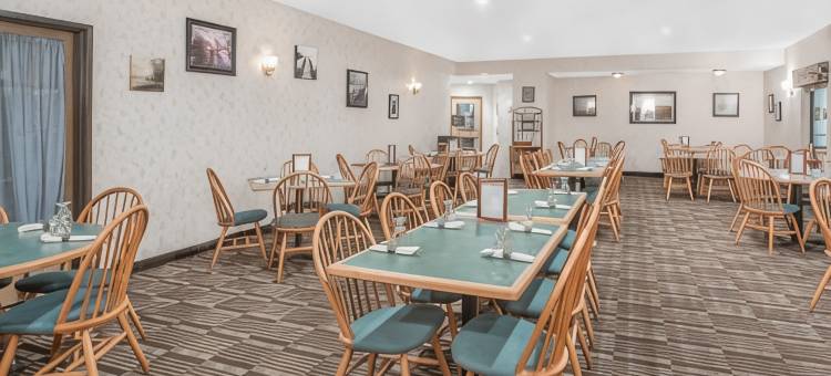 汉考克海滨华美达酒店(Ramada by Wyndham Hancock Waterfront)图片
