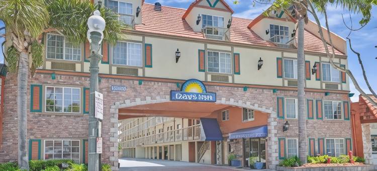 戴斯酒店-洛杉矶联合车站/雷东多和曼哈顿海滩(Days Inn by Wyndham Los Angeles LAX/ Redondo&ManhattanBeach)图片