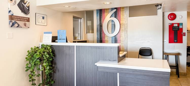 德克萨斯大草原城 6 号开放式客房酒店(Studio 6 Grand Prairie, TX)图片