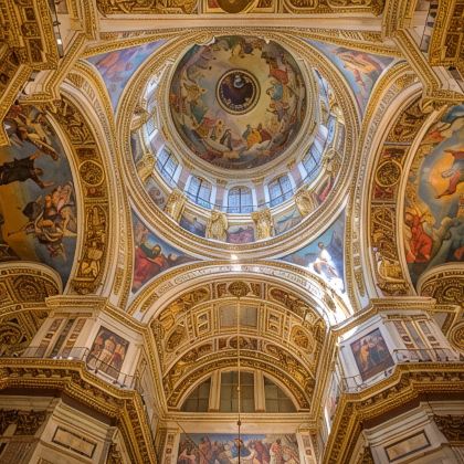 莫斯科+圣彼得堡7日6晚跟团游