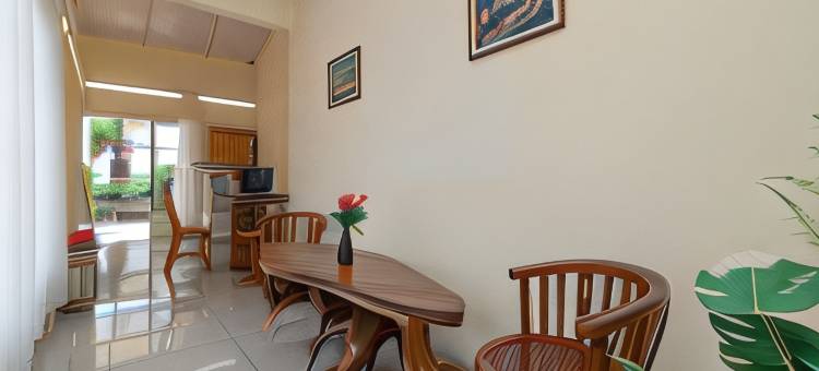 红多兹酒店-近北干巴鲁RS阿瓦尔布罗斯苏迪尔曼(RedDoorz Near RS Awal Bros Sudirman Pekanbaru)图片