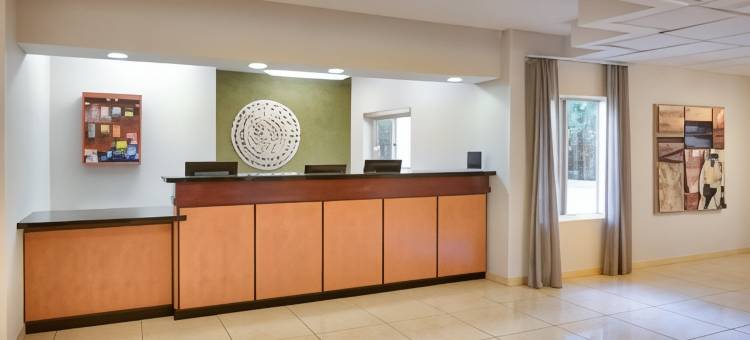 西雅图贝尔维尤 - 雷德蒙德万枫酒店(Fairfield Inn & Suites Seattle Bellevue/Redmond)图片