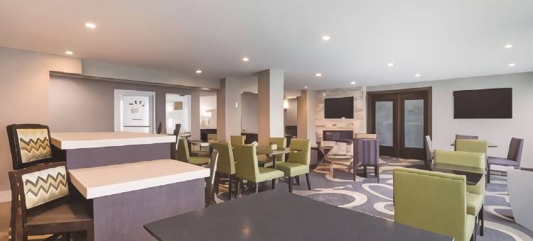 奥斯汀圆石城拉昆塔温德姆套房酒店(La Quinta Inn & Suites by Wyndham Austin Round Rock)图片