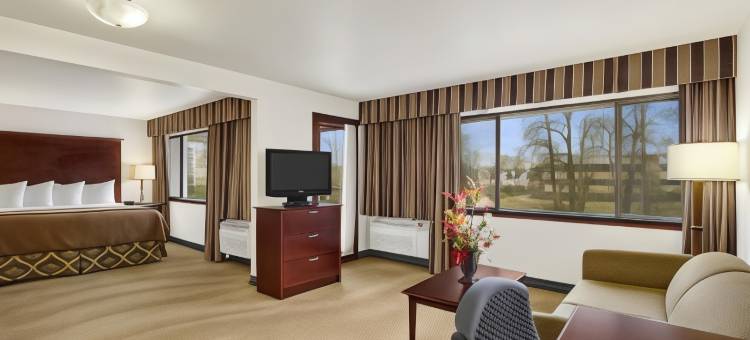 图克维拉南部中心华美达酒店(Ramada by Wyndham Tukwila Southcenter)图片