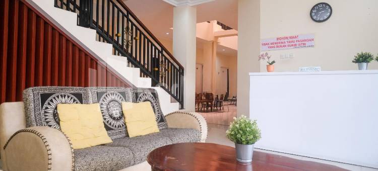 格里亚洛卡2沙里亚尼尔辛邦利马米特拉瑞德多兹(Griya Loka 2 Syariah Near Simpang Lima Mitra Reddoorz)图片