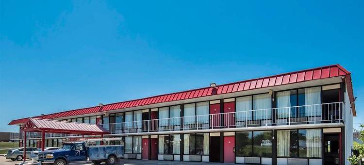 橡树林伊克诺山林小屋(Econo Lodge Oak Grove-Blue Springs)图片