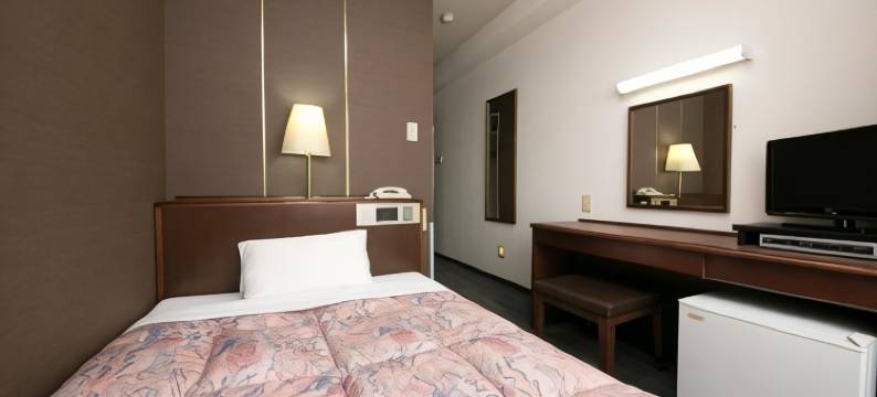 名和广场酒店(Nawa Plaza Hotel)图片