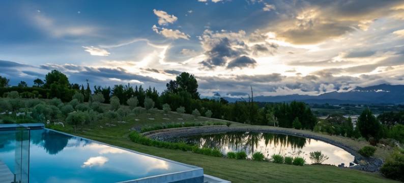 温德豪沃尔套房酒店(Windhover Suites)图片