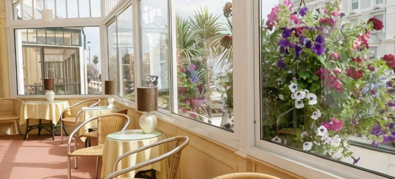 白石南酒店(White Heather Hotel)图片