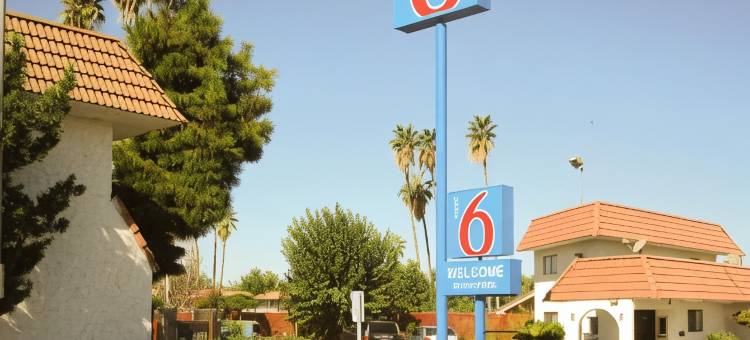 行政旅馆(Motel 6 Fresno, CA)图片