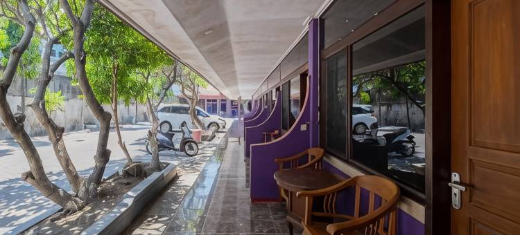 博约内戈罗火车站附近的红门(RedDoorz Near Bojonegoro Train Station)图片