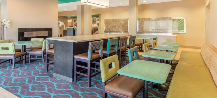 卡尔斯巴德拉昆塔温德姆套房酒店(La Quinta Inn & Suites by Wyndham Carlsbad)图片