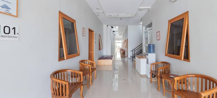 红多兹伊斯兰酒店-近DPRD卡布帕腾梳邦(RedDoorz Syariah Near Dprd Kabupaten Subang)图片