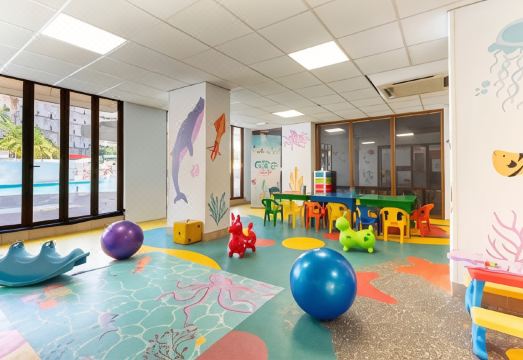 Ona Palm Beach Hotel Overview