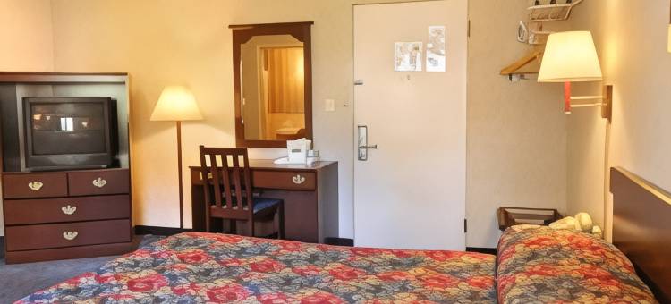 Travelodge by Wyndham Cleveland Lakewood图片