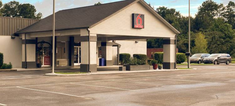 贝明内特6号工作室，阿拉巴马州(Studio 6 Bay Minette, Al)图片