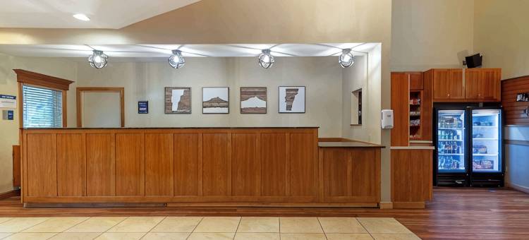 温德贾默贝斯特韦斯特优质酒店及会议中心(Best Western Plus Windjammer Inn  Conference Center)图片