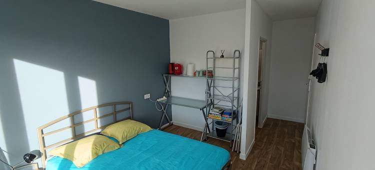 Bedroom: Private Entrance + Private Bathroom图片