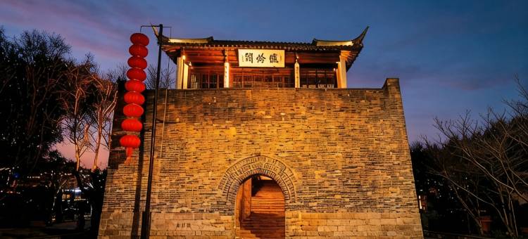 城市艺漫丨YIMAN·HOTEL酒店(苏州山塘街寒山寺店)图片