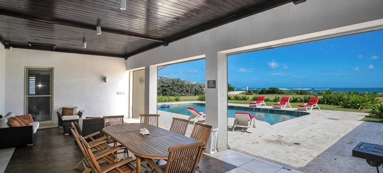 Direct Beachfront 6 BDR/en-suite /maid included. Excellent service. Rare gem (A)图片