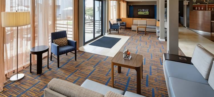亚特兰大温蒂山/波尔公园万怡酒店(Courtyard by Marriott Atlanta Windy Hill/Ballpark)图片