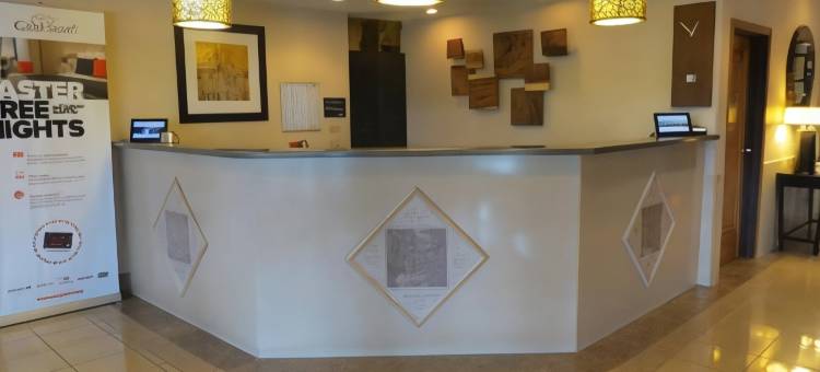 科罗拉多斯普林斯机场丽笙酒店(Radisson Hotel Colorado Springs Airport)图片