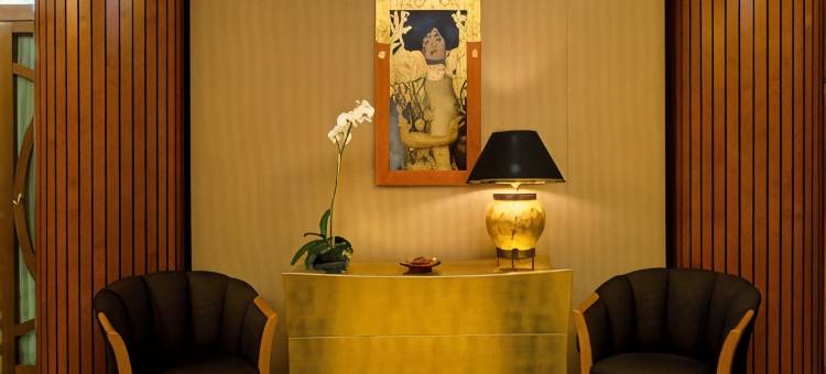 那不勒斯市中心华美达酒店(Ramada by Wyndham Naples)图片