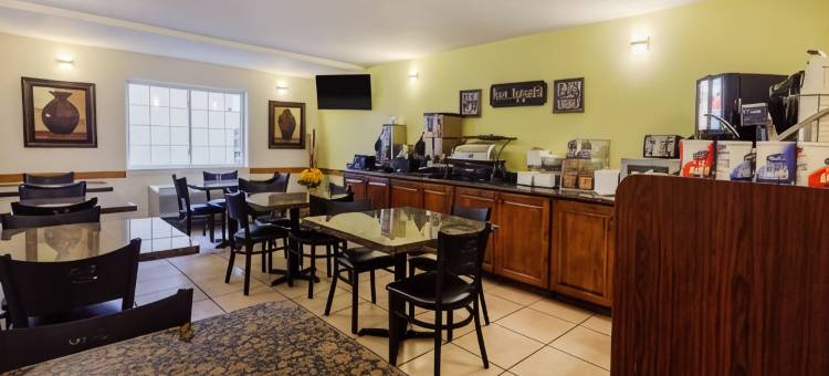 温德姆速8酒店-博蒙特I-10南/学院街(Super 8 by Wyndham Beaumont I-10 South/College St)图片