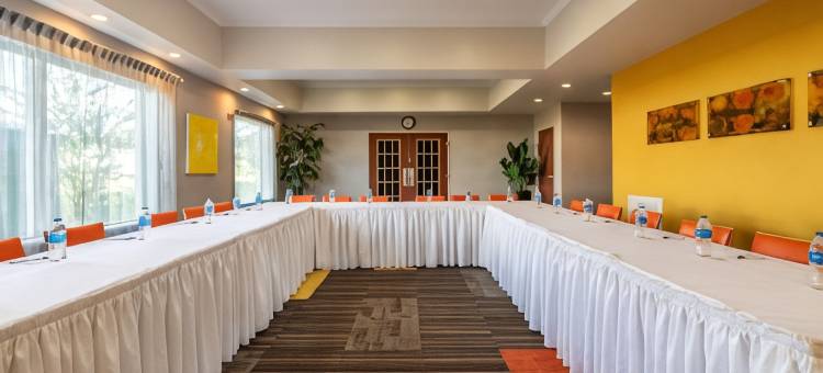 奥本代尔贝斯特韦斯特套房酒店(Best Western Auburndale Inn  Suites)图片