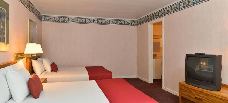 麦基诺城温德姆Travelodge酒店(Travelodge by Wyndham Mackinaw City)图片