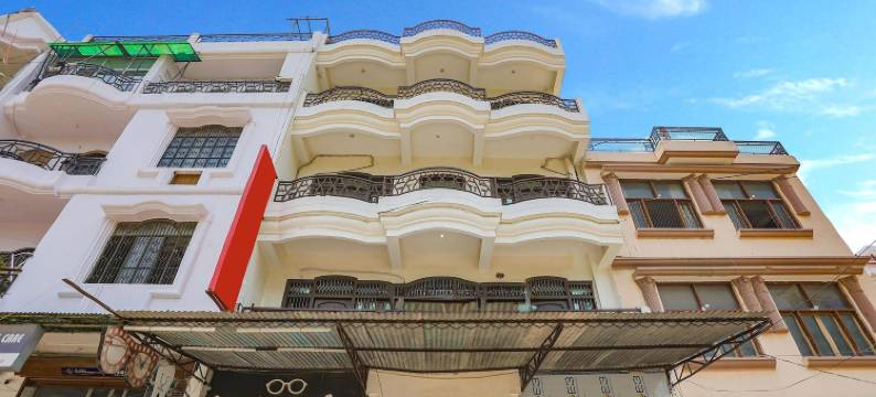 Fabhotel皇家住宿酒店(Super Collection O Rajapur Circuit House)图片