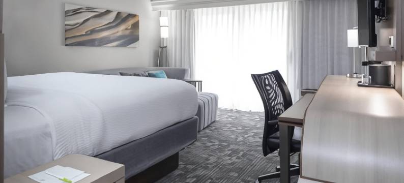 印第安纳波利斯西北万怡酒店(Courtyard Indianapolis Northwest)图片