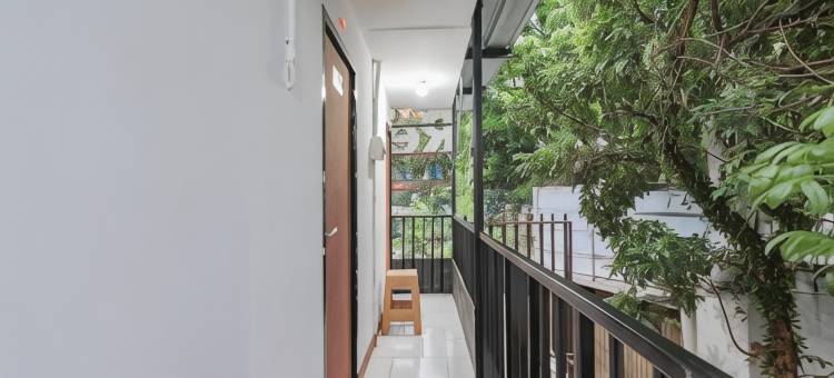 红多兹酒店-近廖内枢纽购物中心2号(RedDoorz Near Riau Junction Mall 2)图片