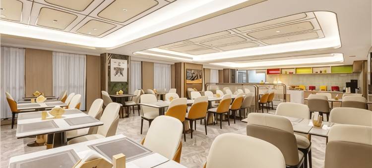 丽橙・悦酒店(武汉光谷科技会展中心大悦城店)图片