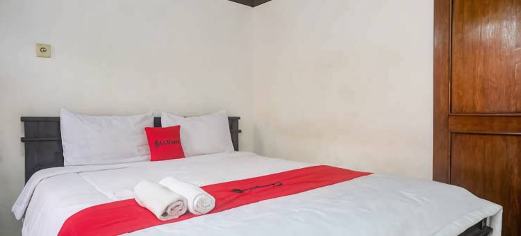 OYO2519玛雅加里尼酒店(RedDoorz at Mayang Garini 2 Borobudur)图片