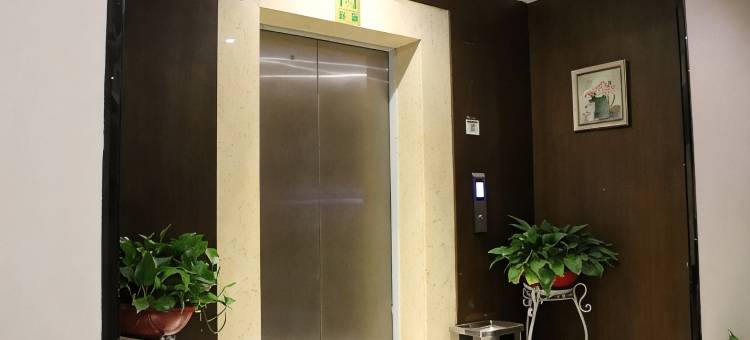 云朵连锁酒店(黄冈科技职业学院店)图片