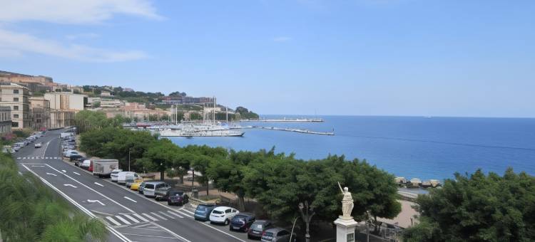 玛利娜旅馆(Marina Inn)图片